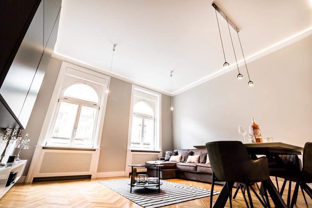 Bpr Opera Lux Treasure Apartment Budapest Bagian luar foto