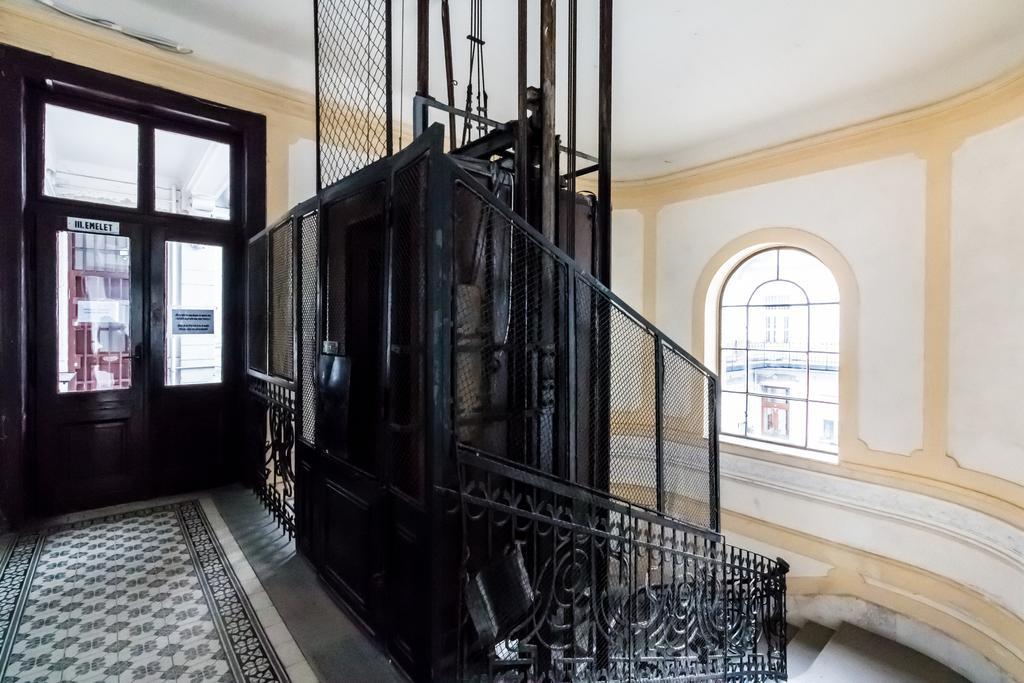 Bpr Opera Lux Treasure Apartment Budapest Bagian luar foto