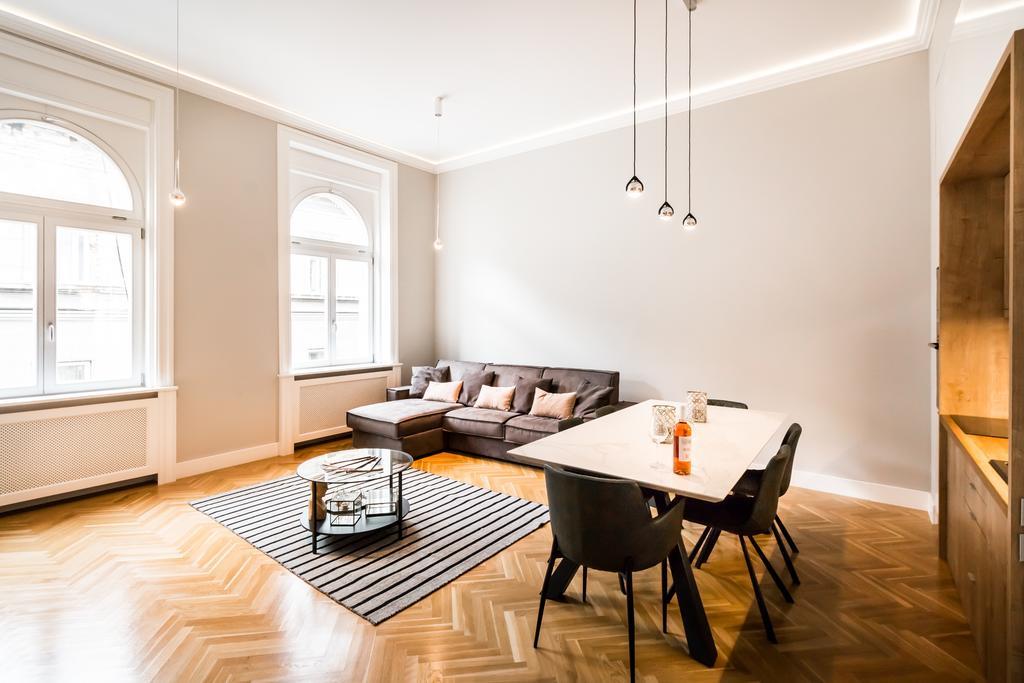 Bpr Opera Lux Treasure Apartment Budapest Bagian luar foto