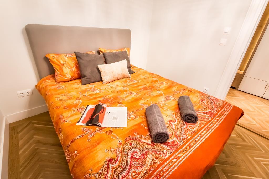 Bpr Opera Lux Treasure Apartment Budapest Bagian luar foto