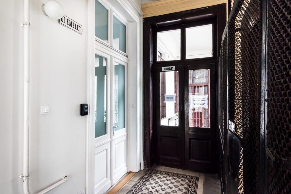 Bpr Opera Lux Treasure Apartment Budapest Bagian luar foto